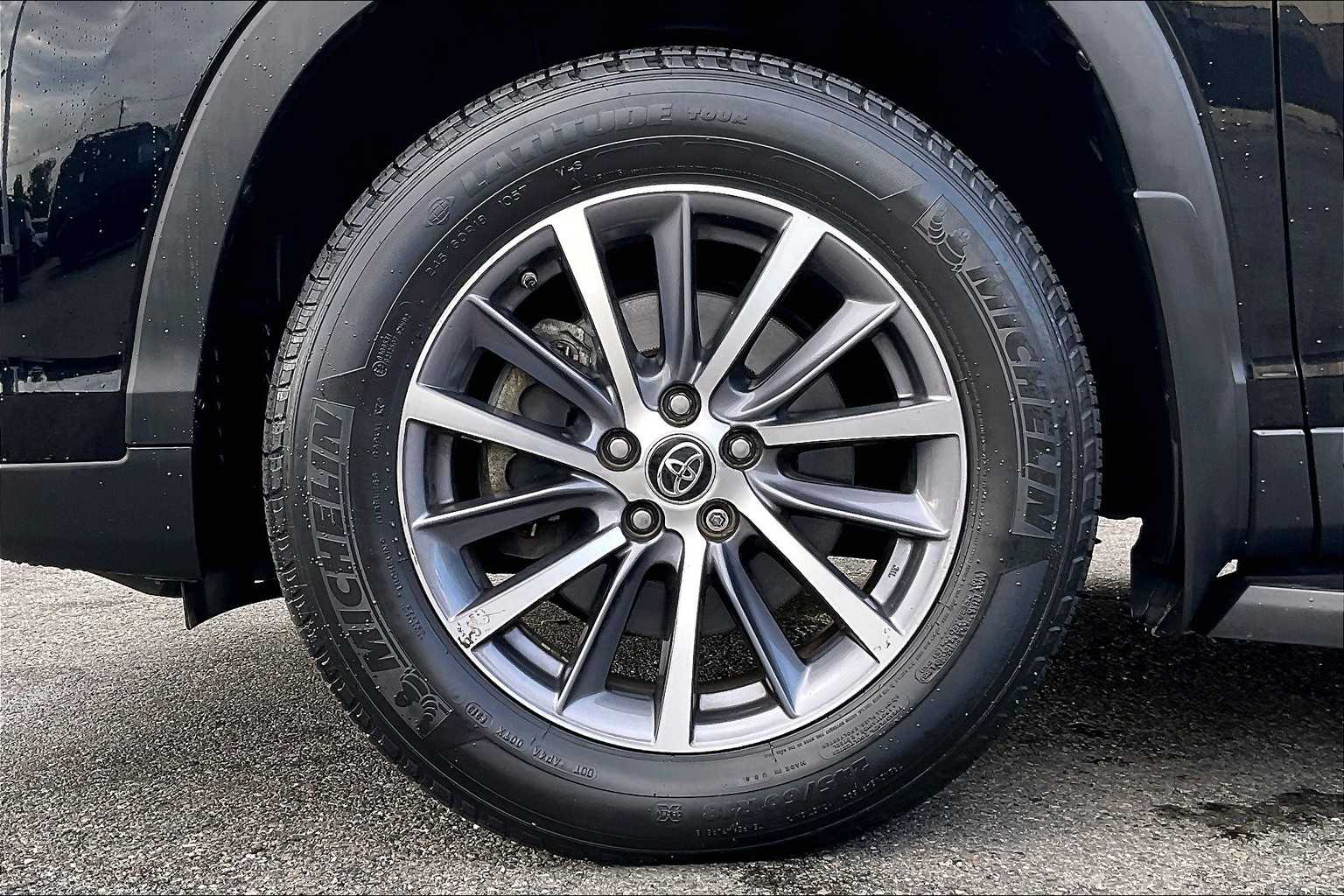 2019 Toyota Highlander XLE - Photo 7