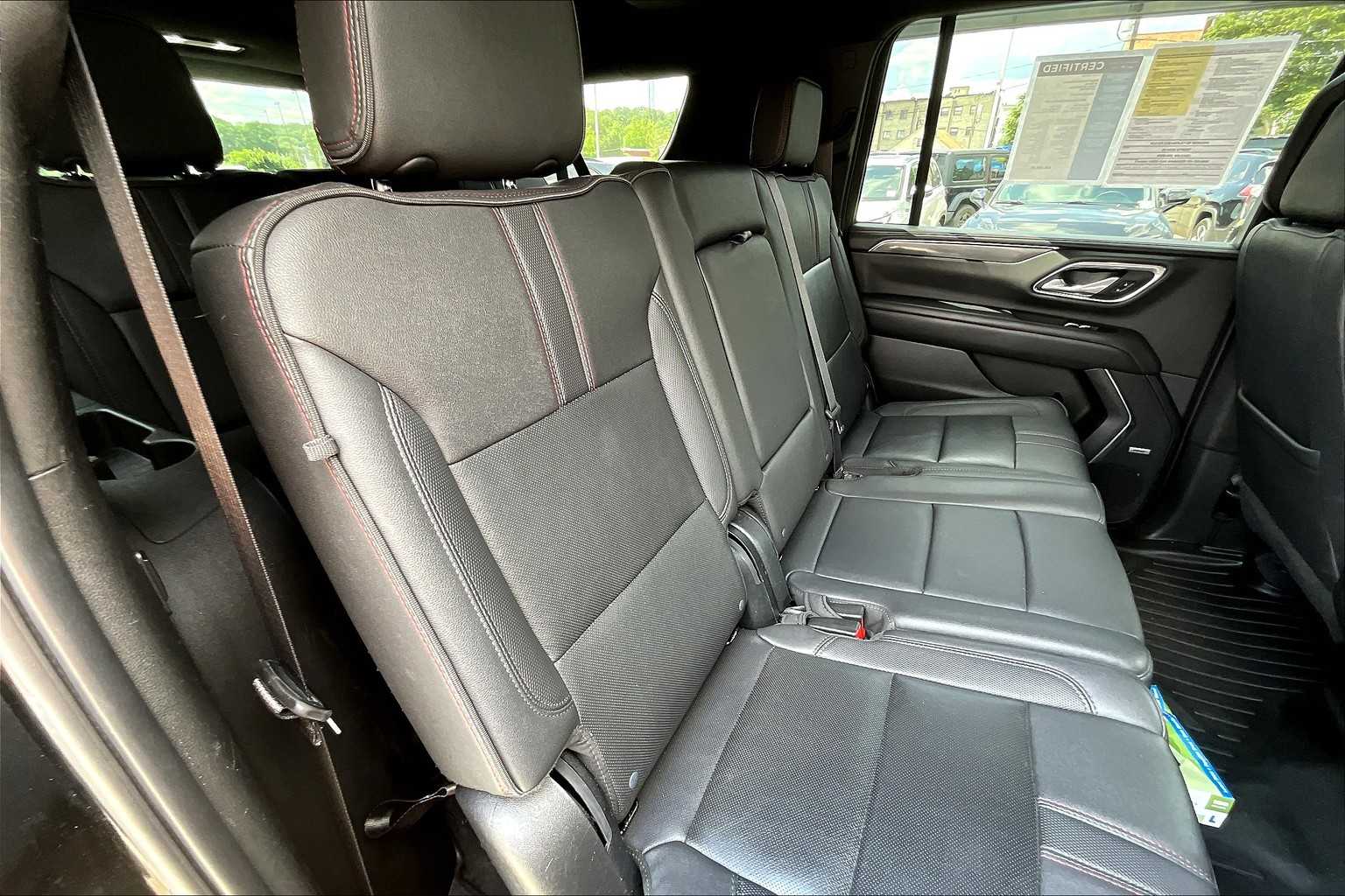 2023 Chevrolet Suburban RST - Photo 16