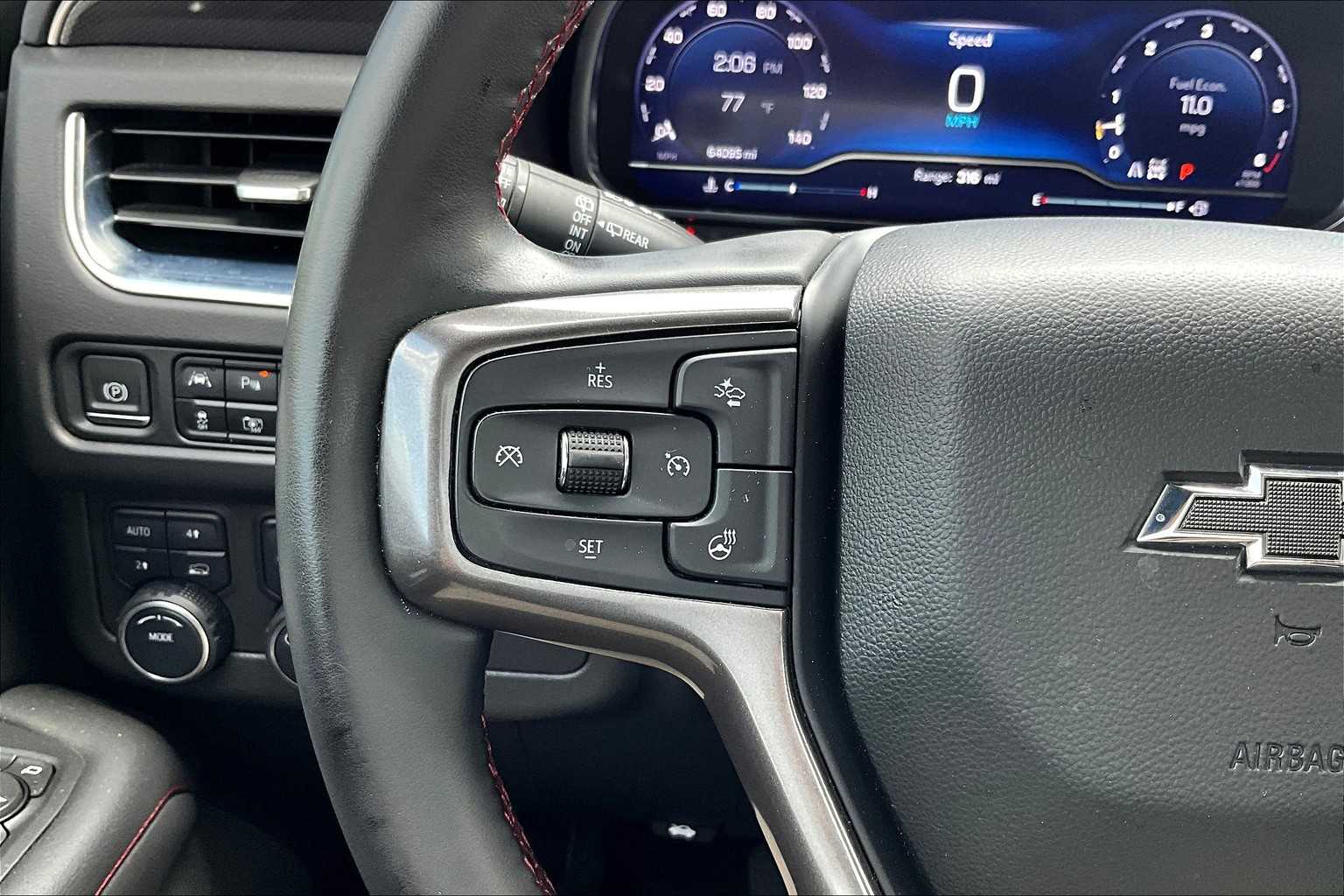 2023 Chevrolet Suburban RST - Photo 24