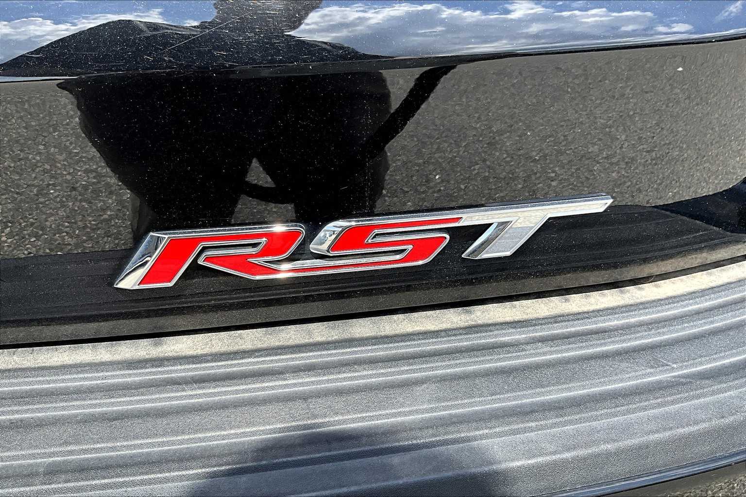 2023 Chevrolet Suburban RST - Photo 30