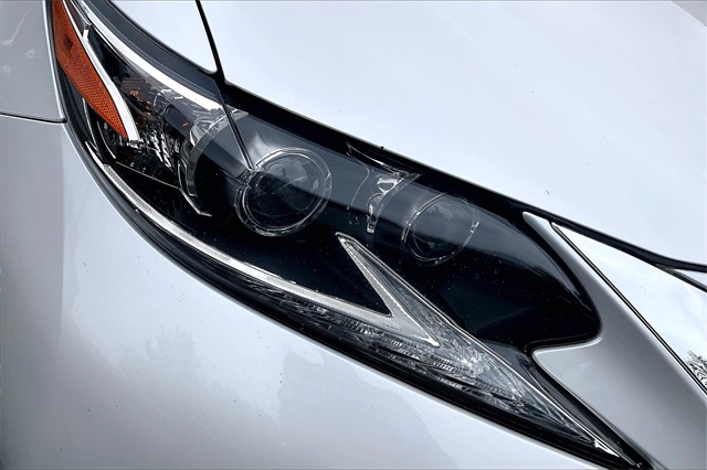 2017 Lexus ES 350 - Photo 31