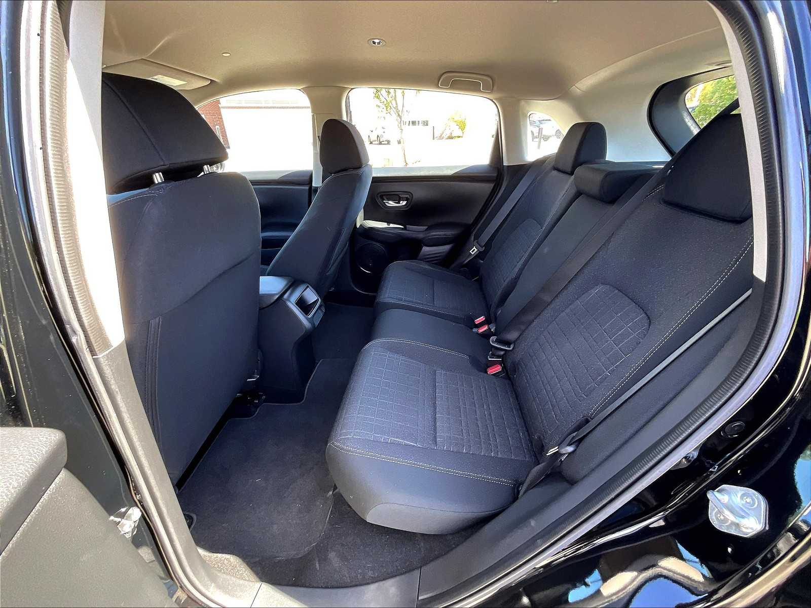 2023 Honda HR-V LX - Photo 11
