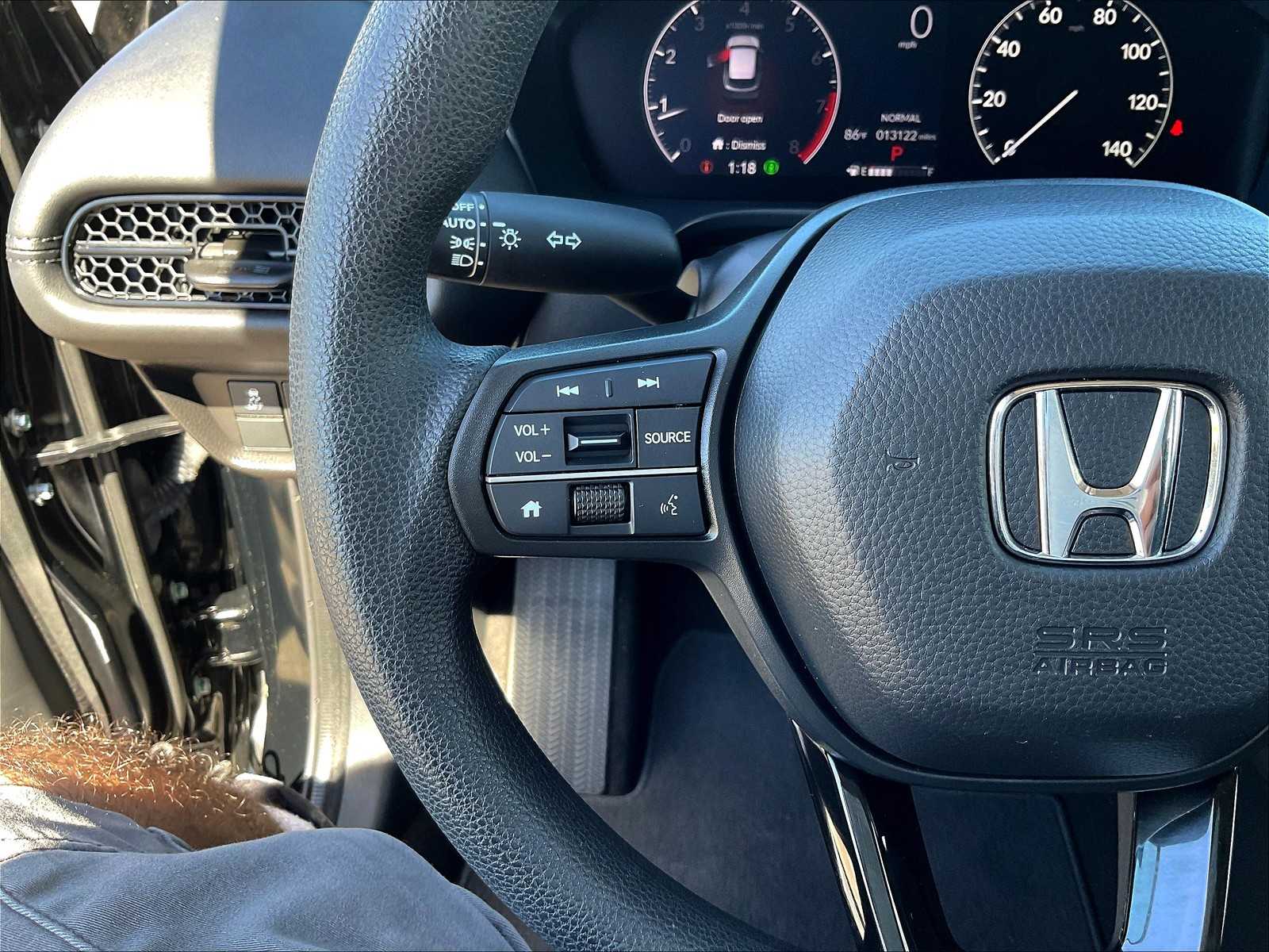 2023 Honda HR-V LX - Photo 18