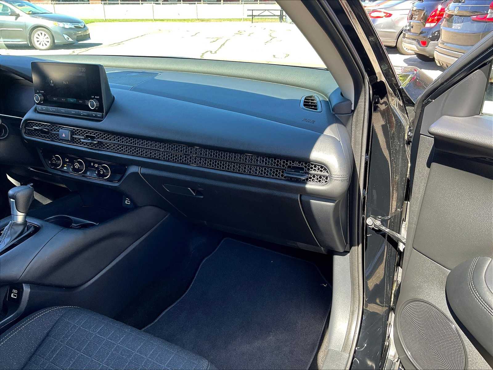 2023 Honda HR-V LX - Photo 10