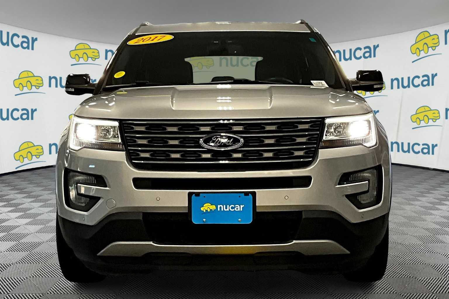 2017 Ford Explorer XLT - Photo 2