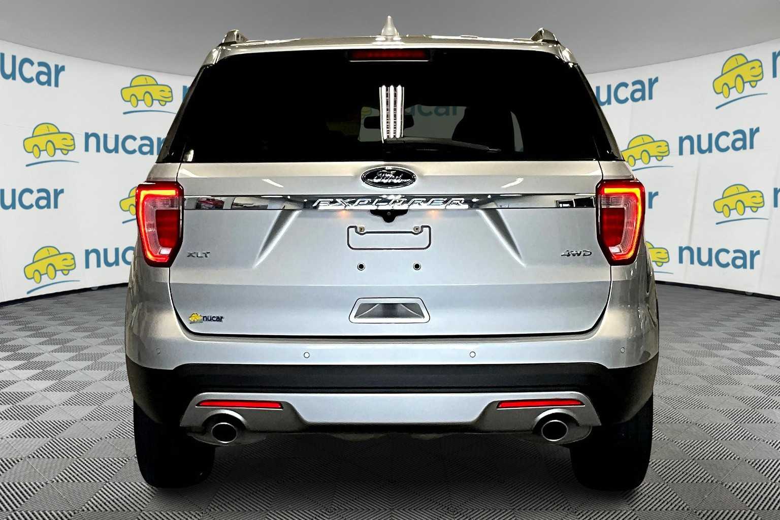 2017 Ford Explorer XLT - Photo 5