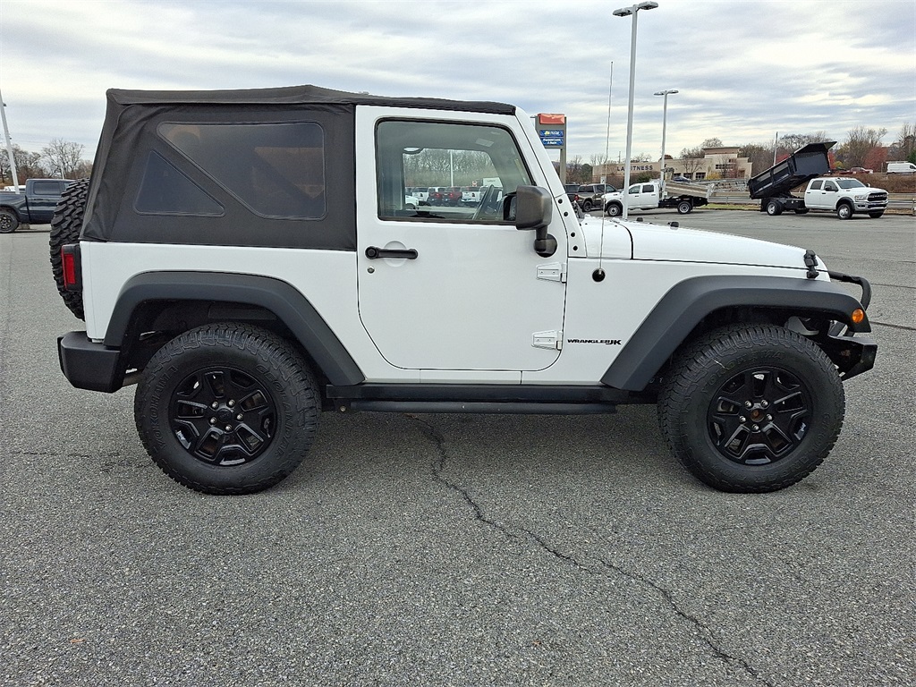 2018 Jeep Wrangler JK Willys Wheeler - Photo 8
