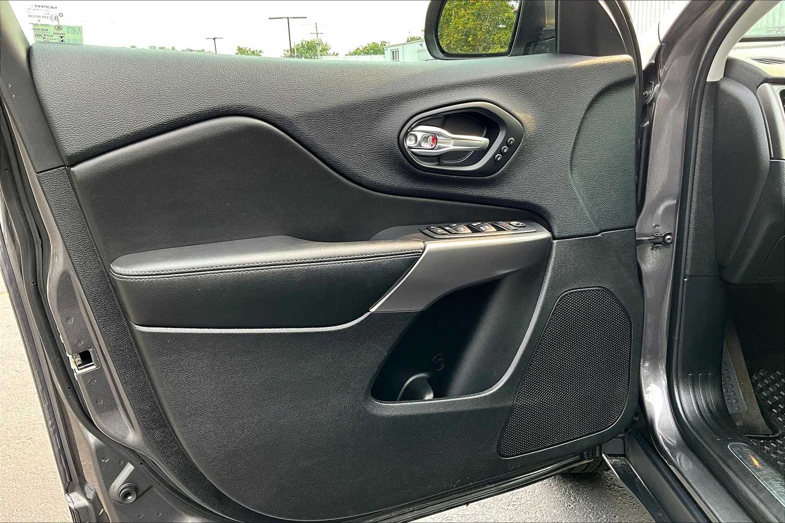2019 Jeep Cherokee Limited - Photo 9