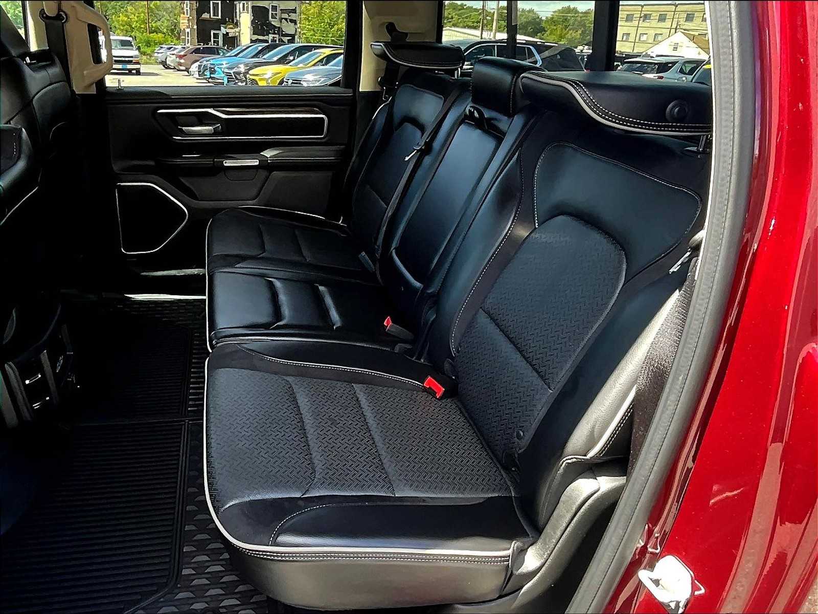 2019 Ram 1500 Laramie - Photo 15