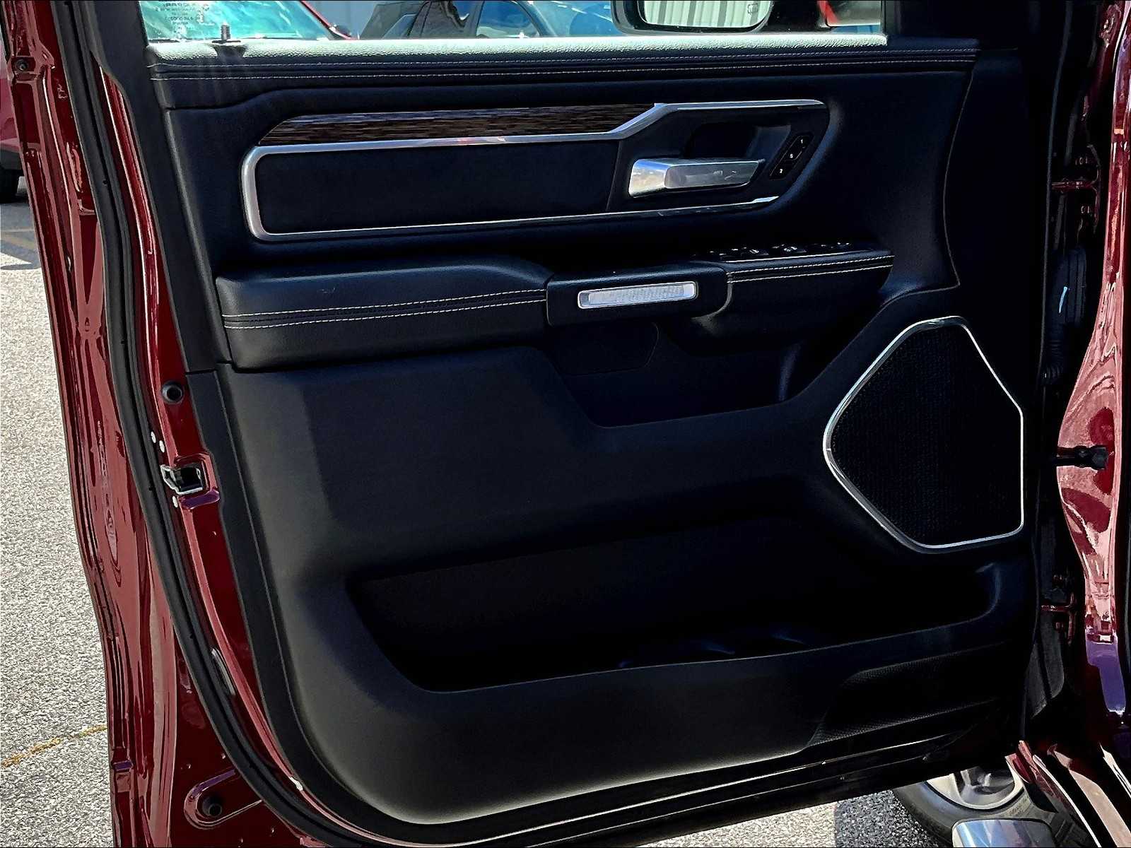 2019 Ram 1500 Laramie - Photo 9