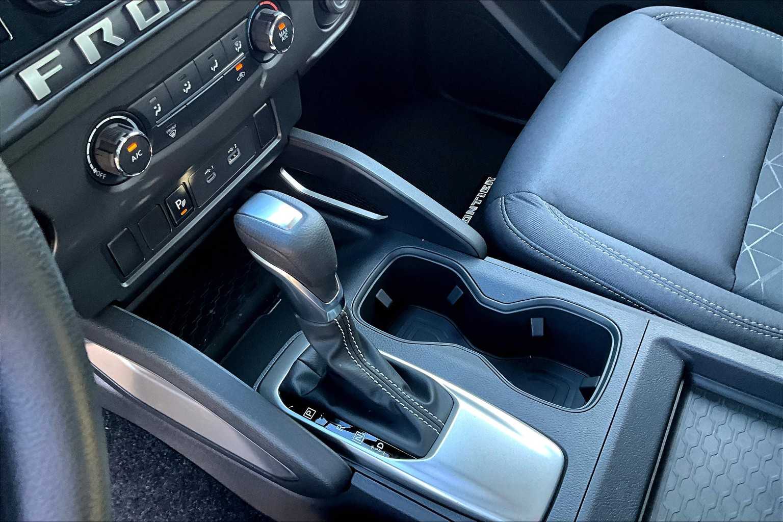2025 Nissan Frontier SV - Photo 20