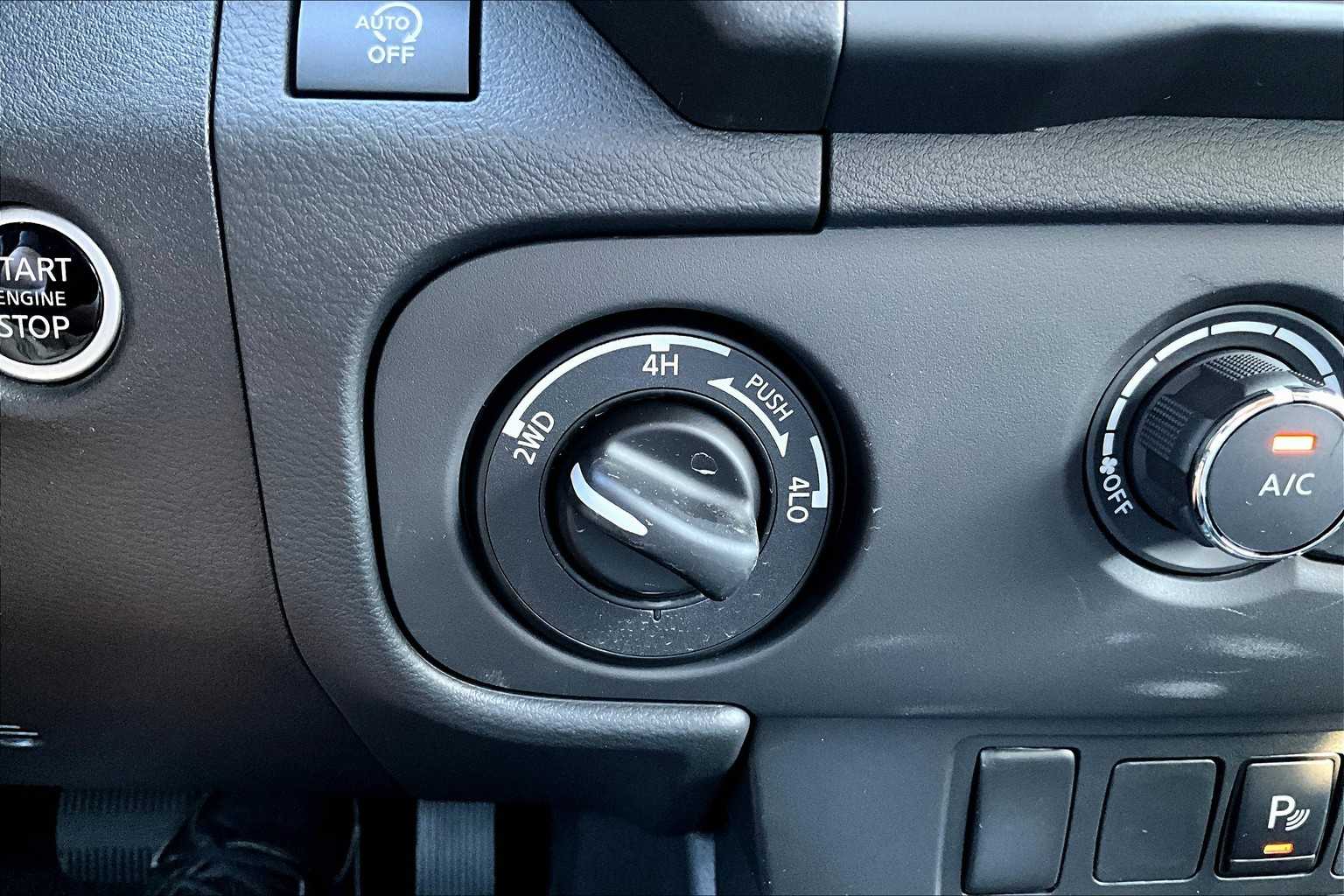2025 Nissan Frontier SV - Photo 26