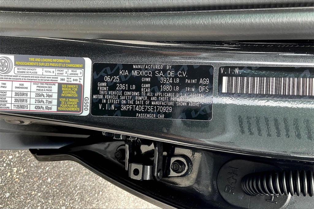 2025 Kia K4 LXS - Photo 16