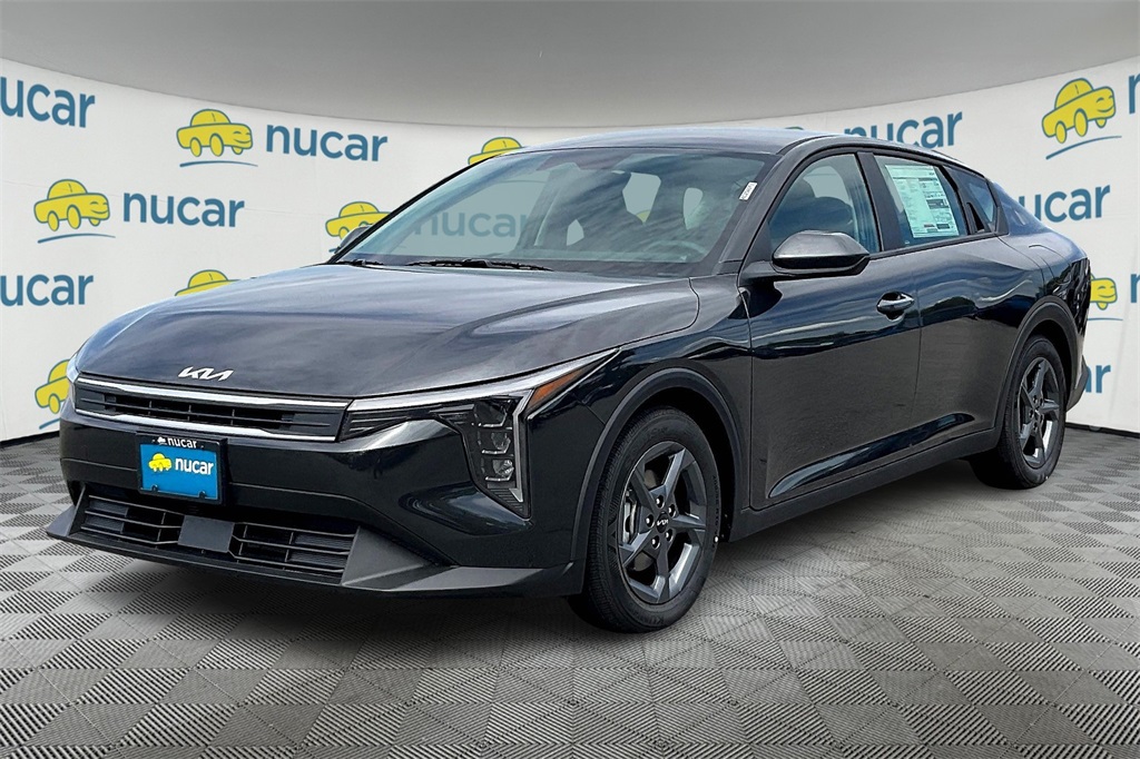 2025 Kia K4 LXS - Photo 4