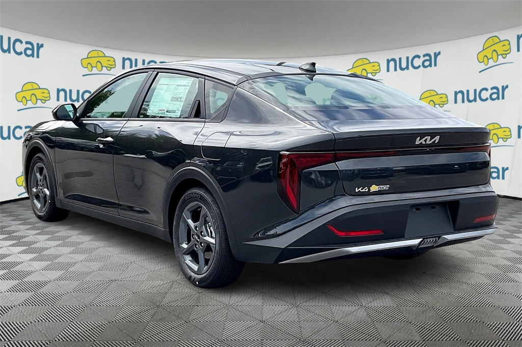 2025 Kia K4 LXS - Photo 5