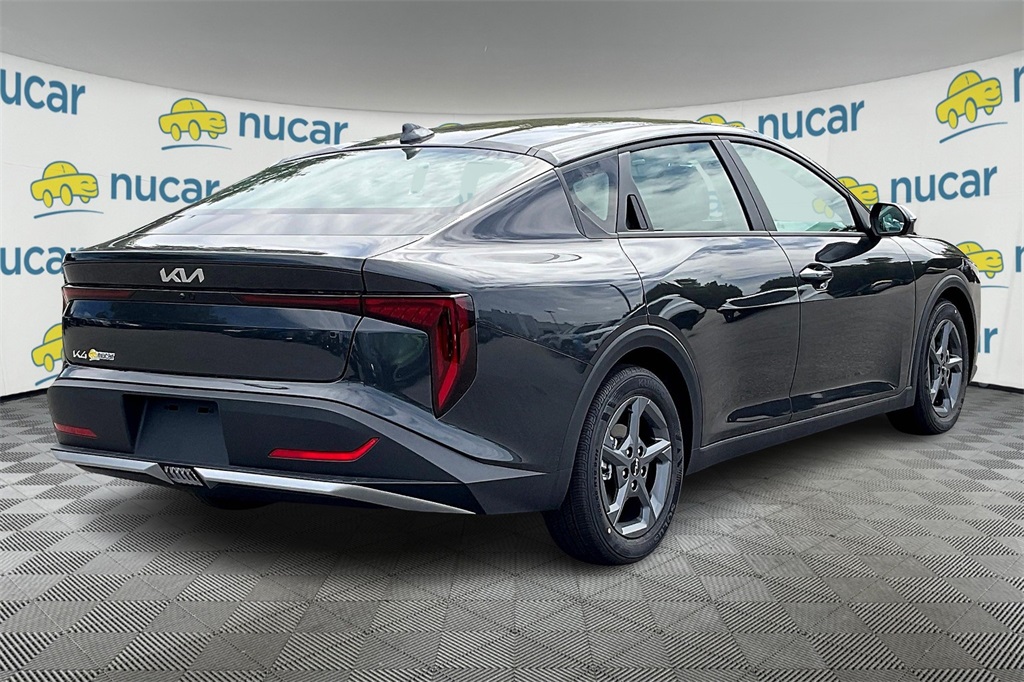 2025 Kia K4 LXS - Photo 7