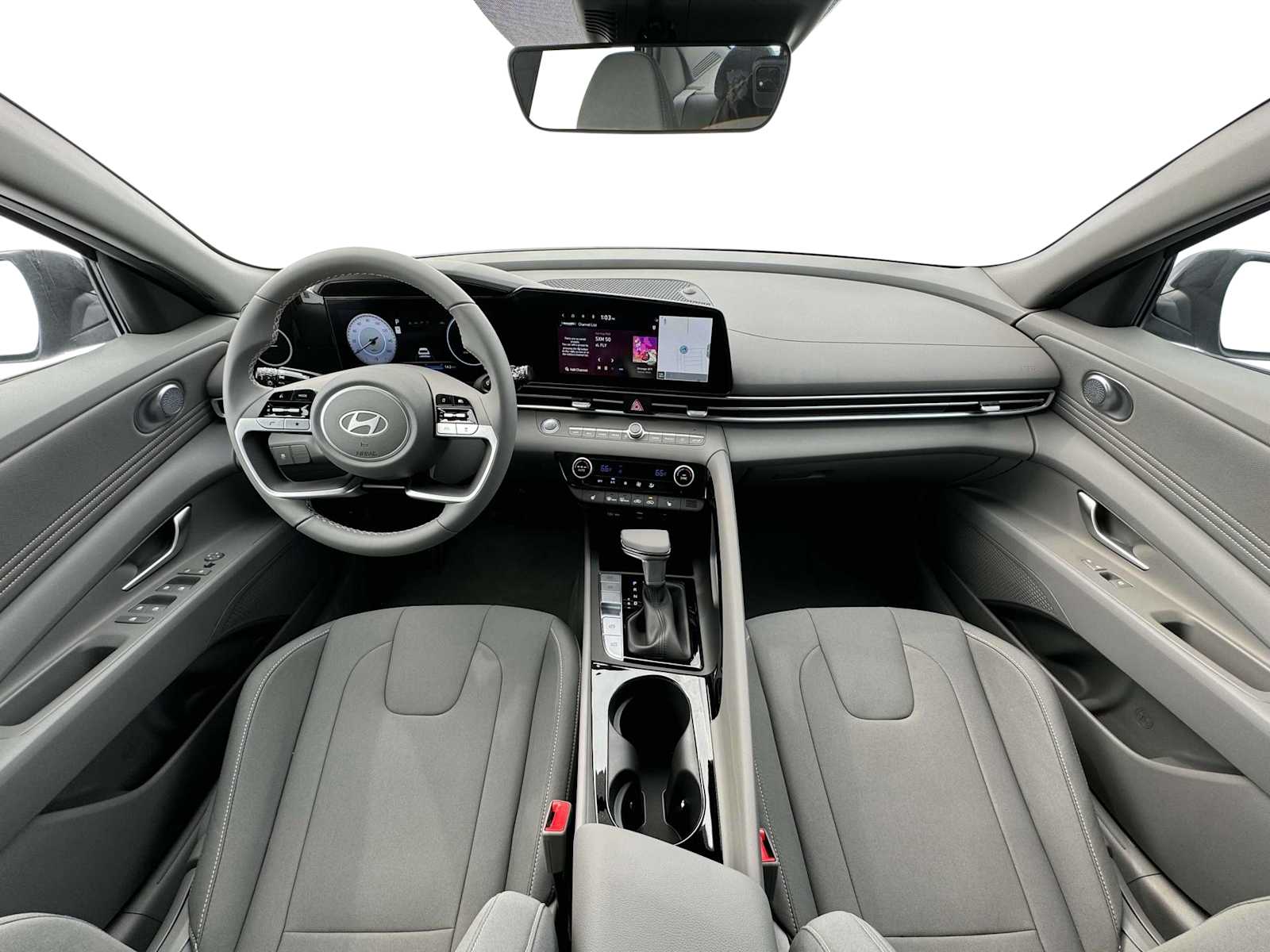 2025 Hyundai Elantra SEL Convenience - Photo 13