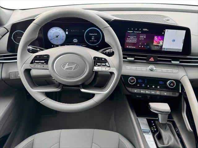 2025 Hyundai Elantra SEL Convenience - Photo 15