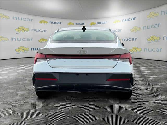 2025 Hyundai Elantra SEL Convenience - Photo 9