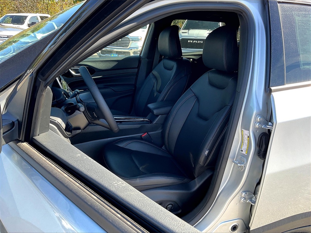 2026 Jeep Compass Limited - Photo 11