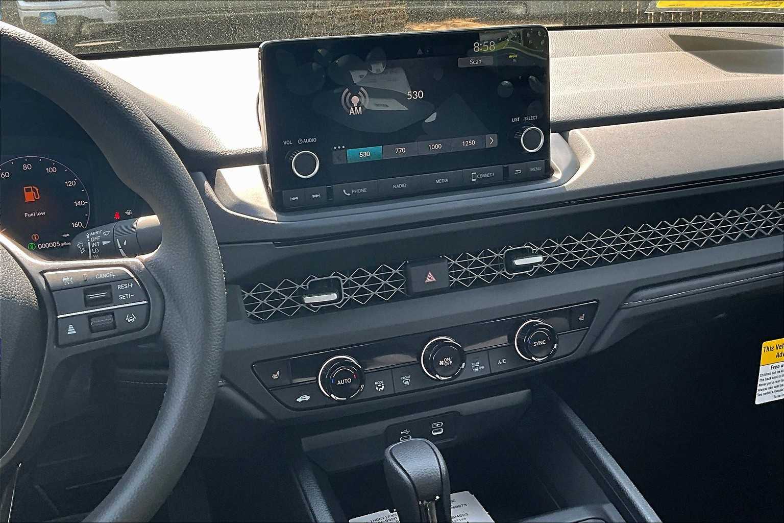 2025 Honda Accord SE - Photo 13