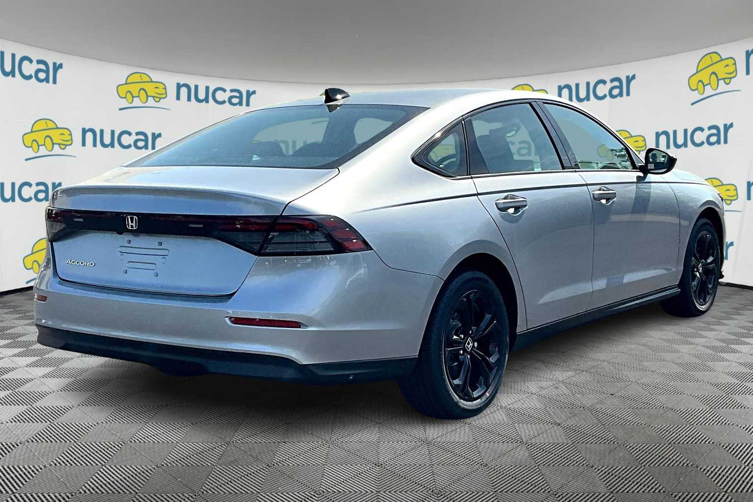 2025 Honda Accord SE - Photo 7