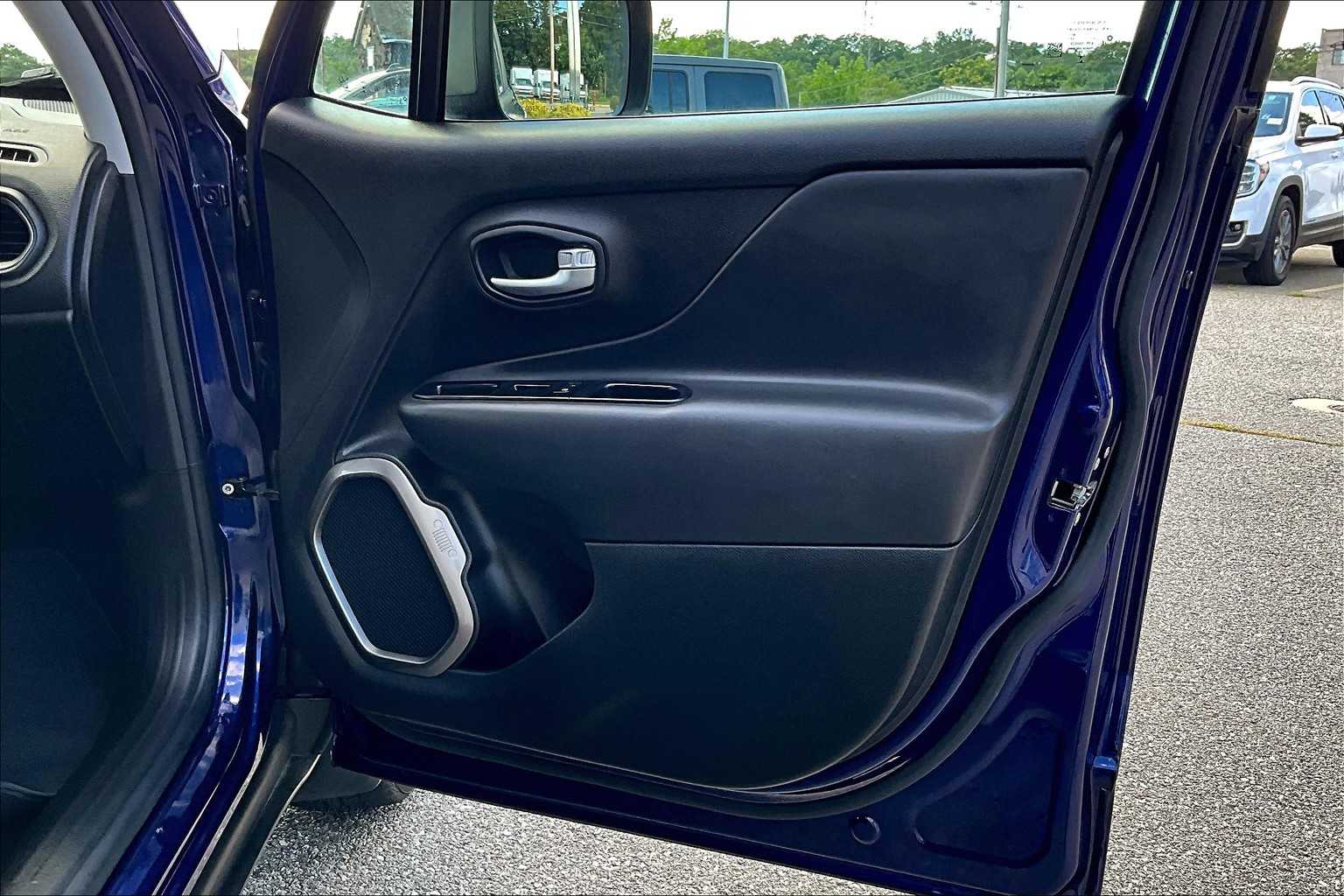 2021 Jeep Renegade Limited - Photo 12