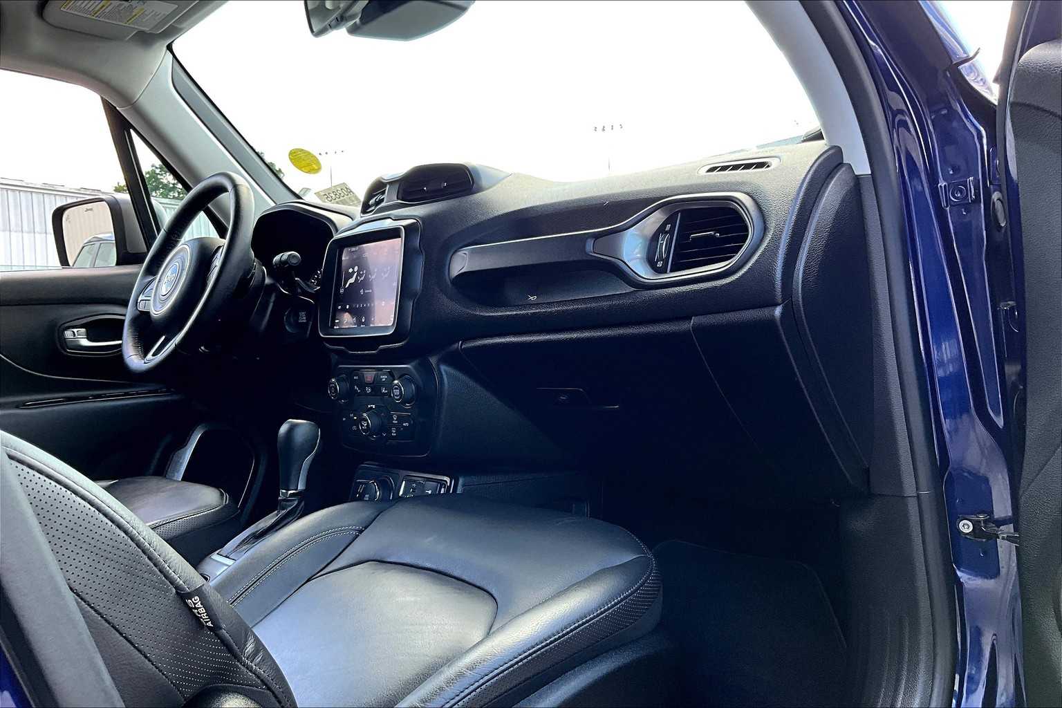 2021 Jeep Renegade Limited - Photo 14