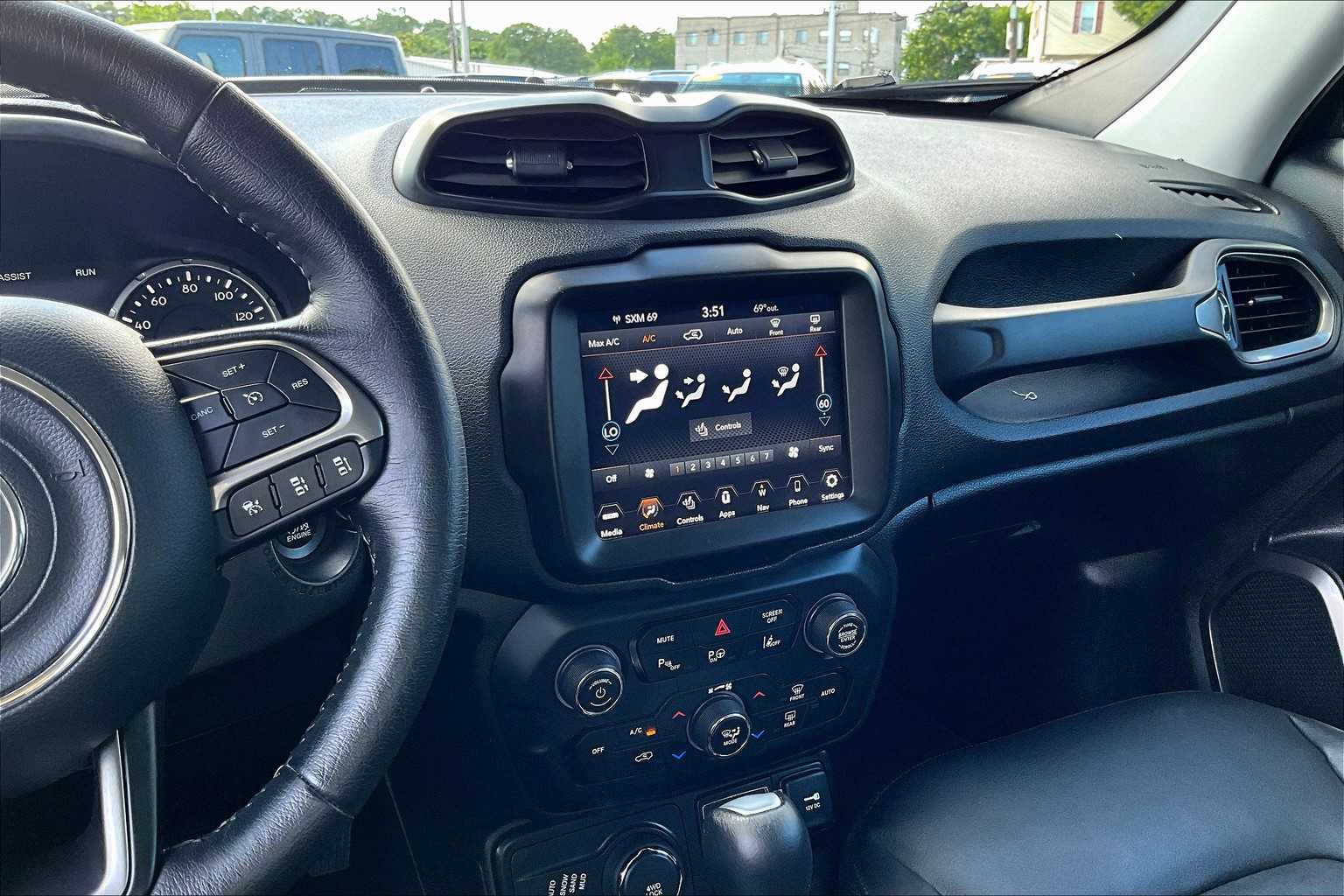 2021 Jeep Renegade Limited - Photo 18