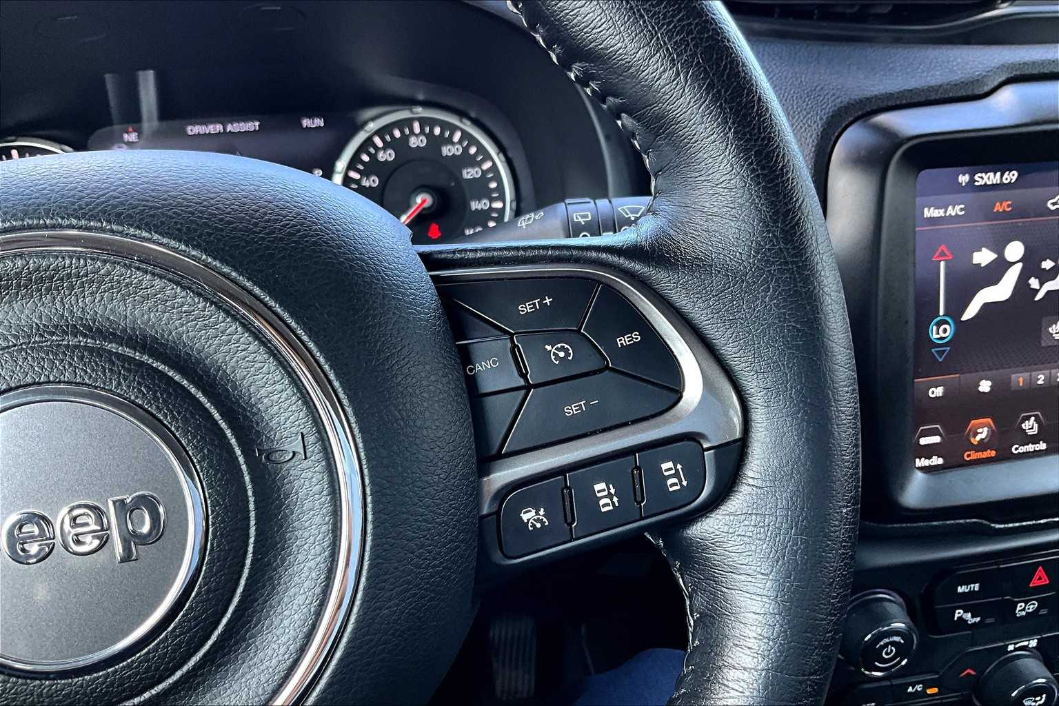 2021 Jeep Renegade Limited - Photo 23