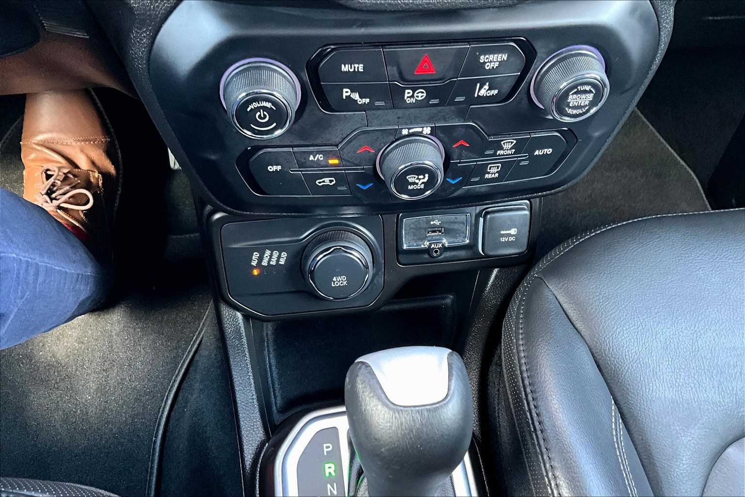 2021 Jeep Renegade Limited - Photo 25