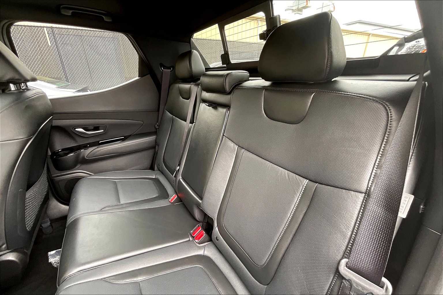 2025 Hyundai Santa Cruz Limited - Photo 15
