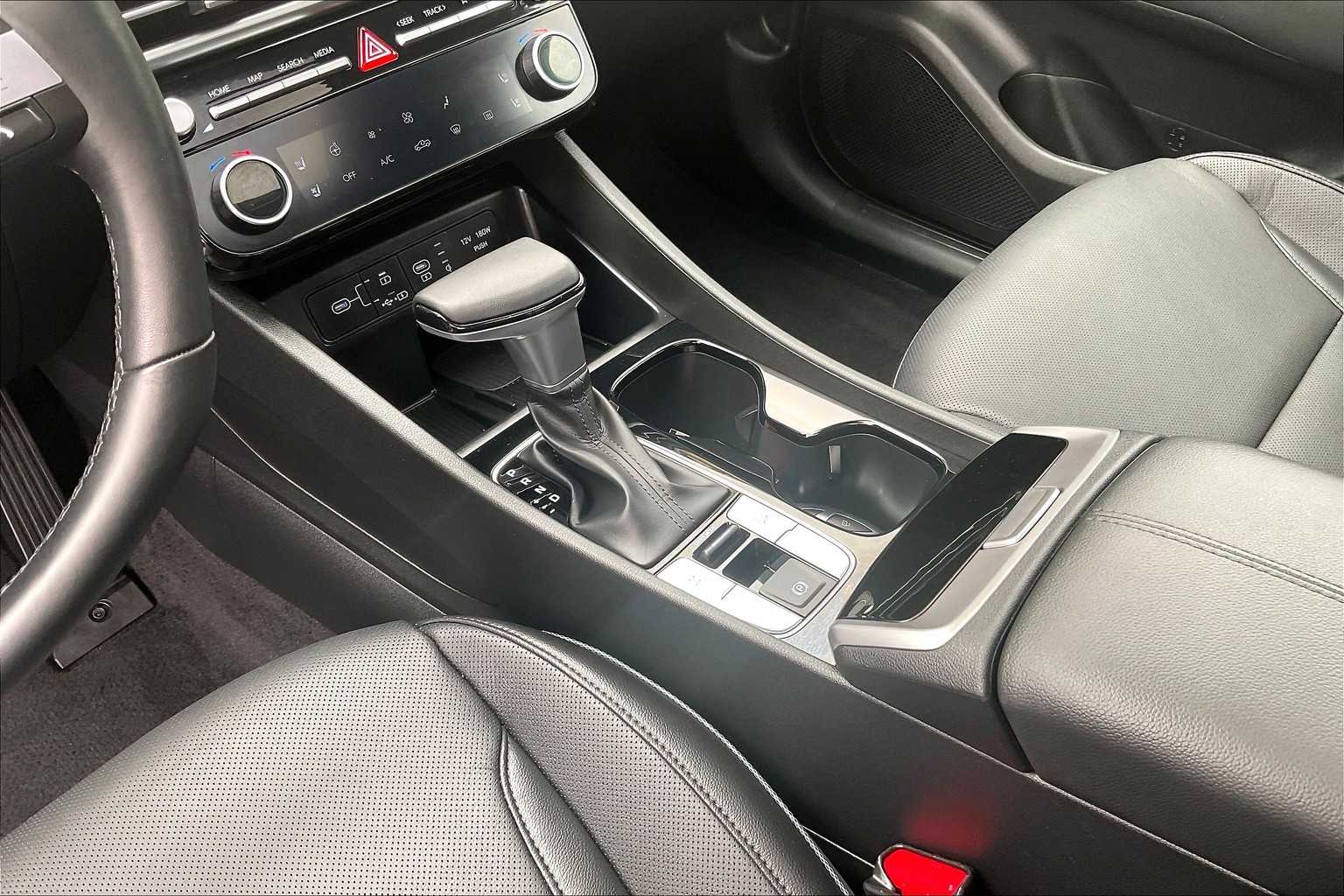 2025 Hyundai Santa Cruz Limited - Photo 19