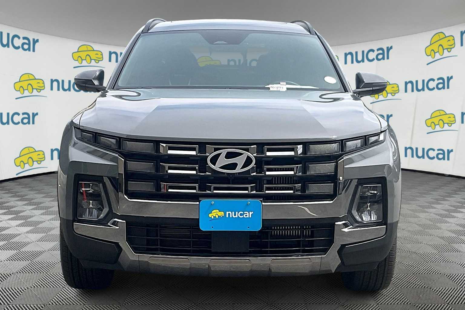 2025 Hyundai Santa Cruz Limited - Photo 2