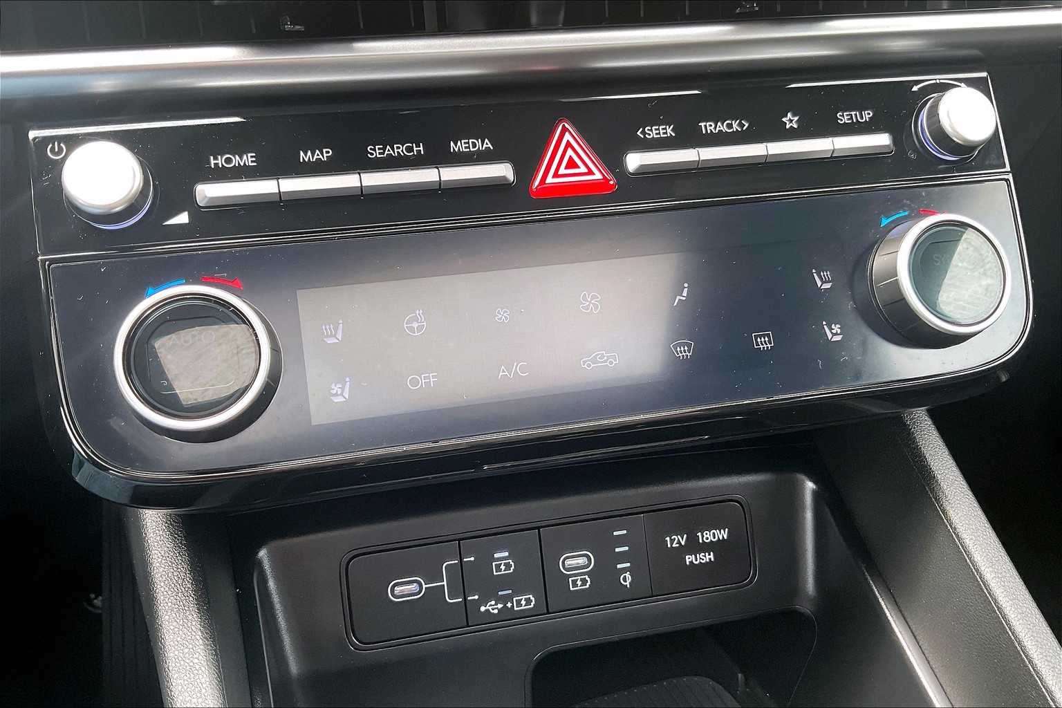 2025 Hyundai Santa Cruz Limited - Photo 25