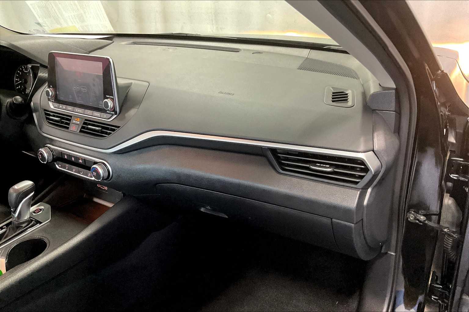2019 Nissan Altima 2.5 S - Photo 13