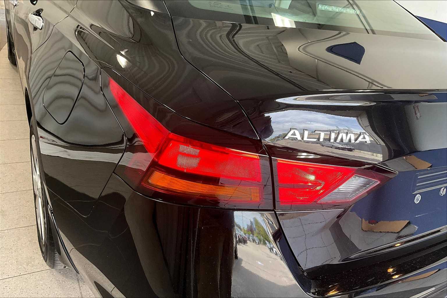 2019 Nissan Altima 2.5 S - Photo 33
