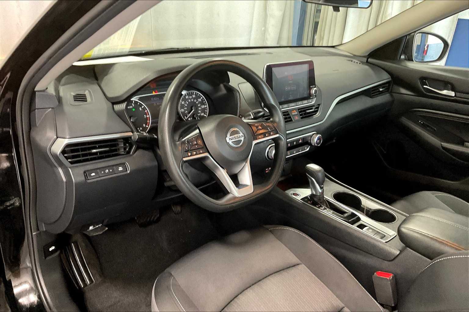 2019 Nissan Altima 2.5 S - Photo 8