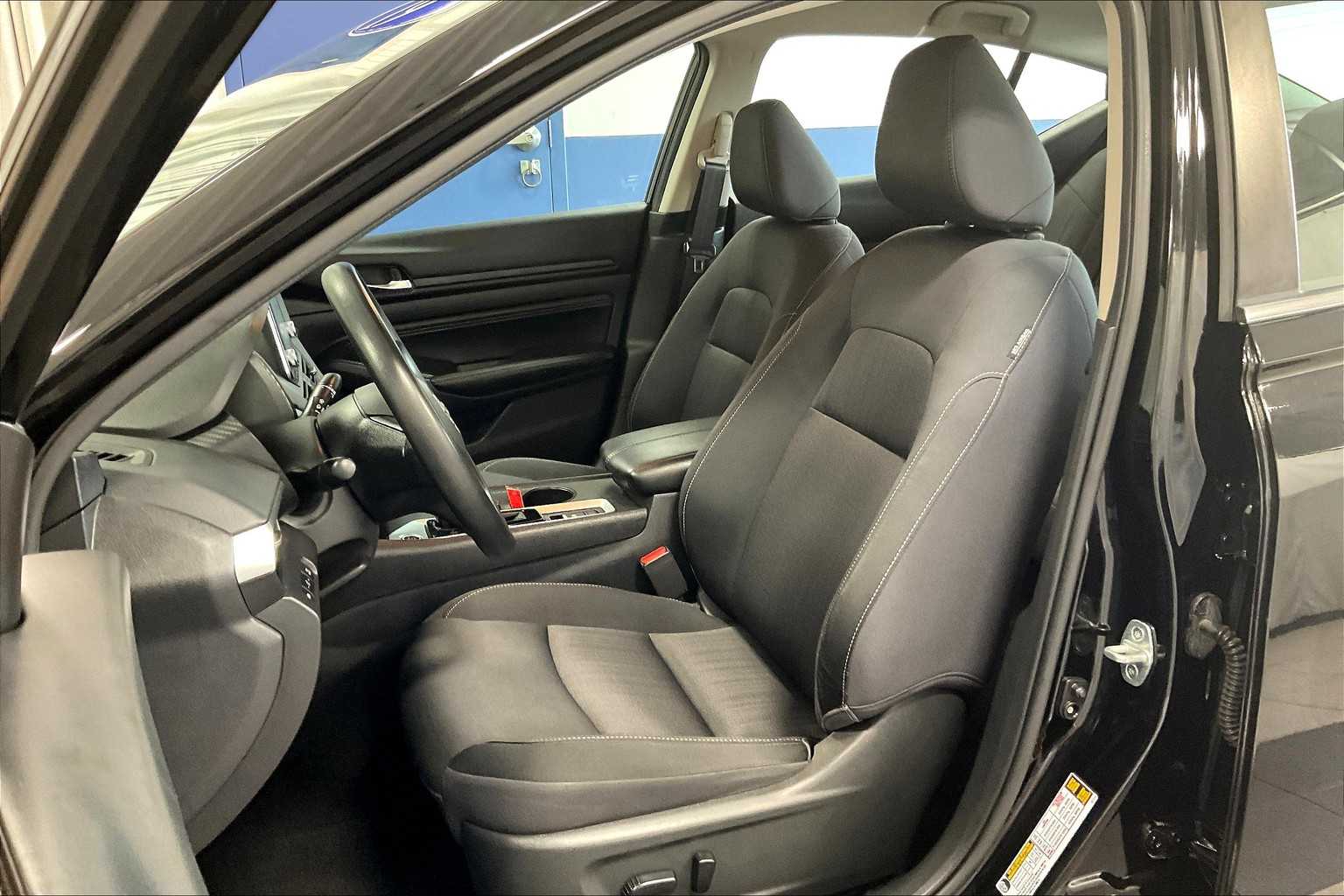 2019 Nissan Altima 2.5 S - Photo 10