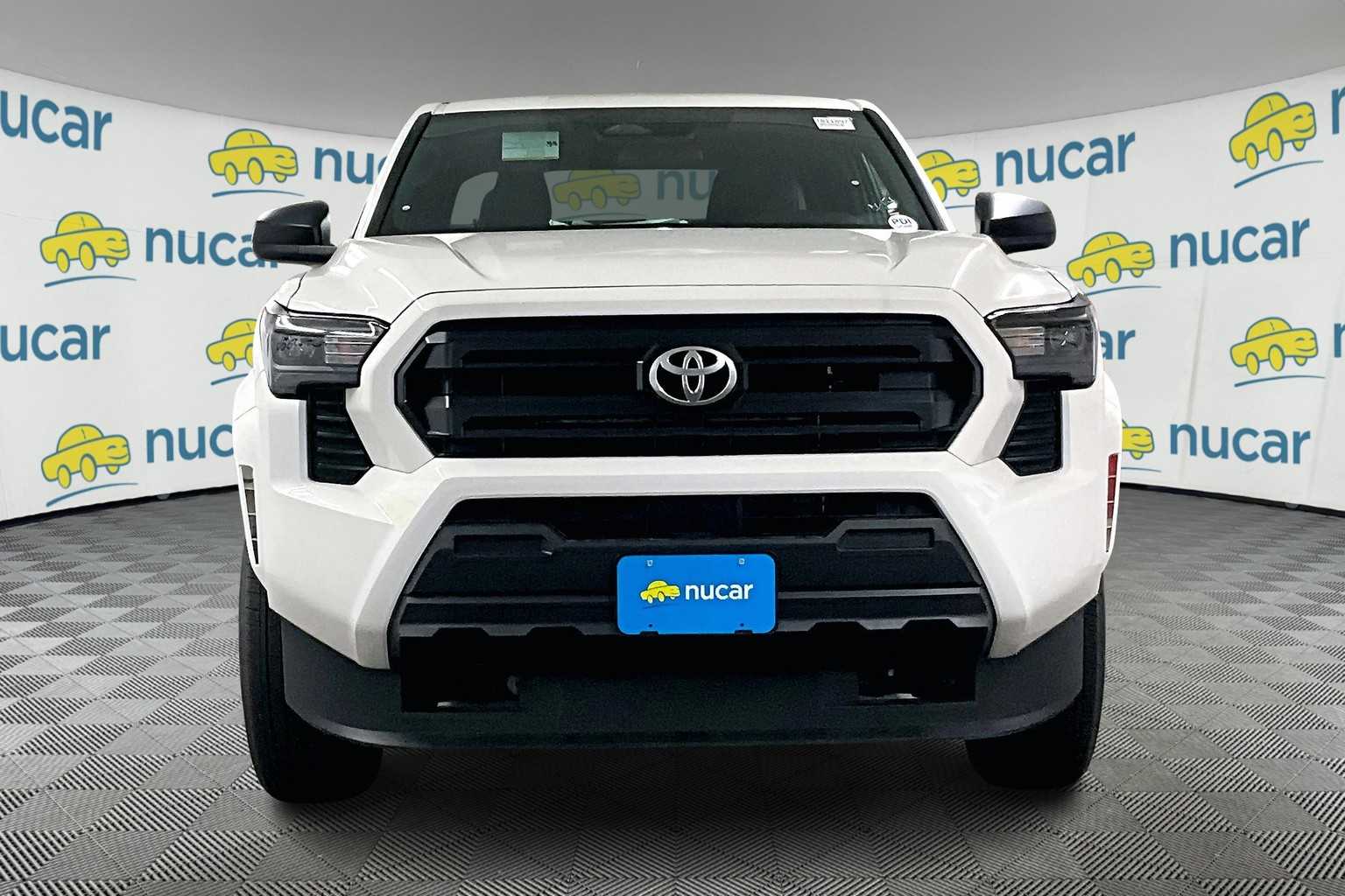 2025 Toyota Tacoma SR - Photo 3