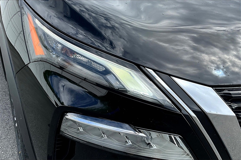 2023 Nissan Rogue SV - Photo 31