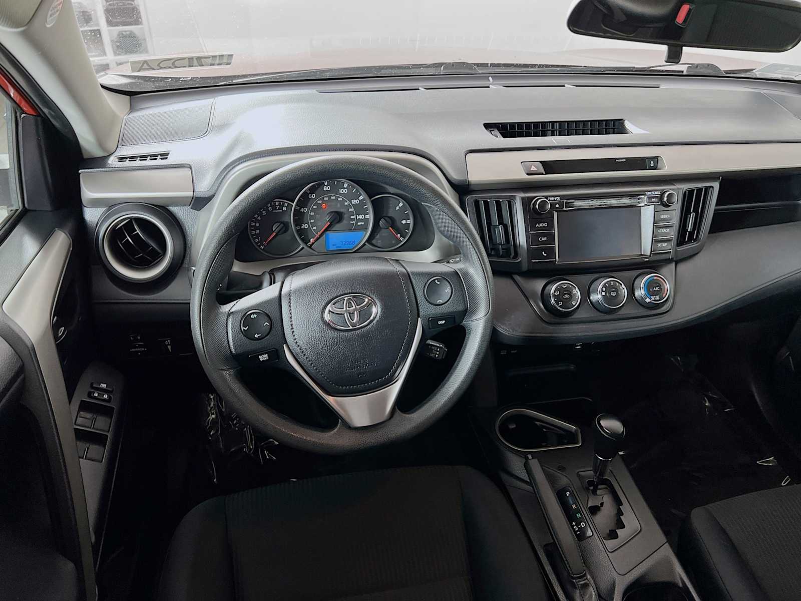 2016 Toyota RAV4 LE - Photo 21