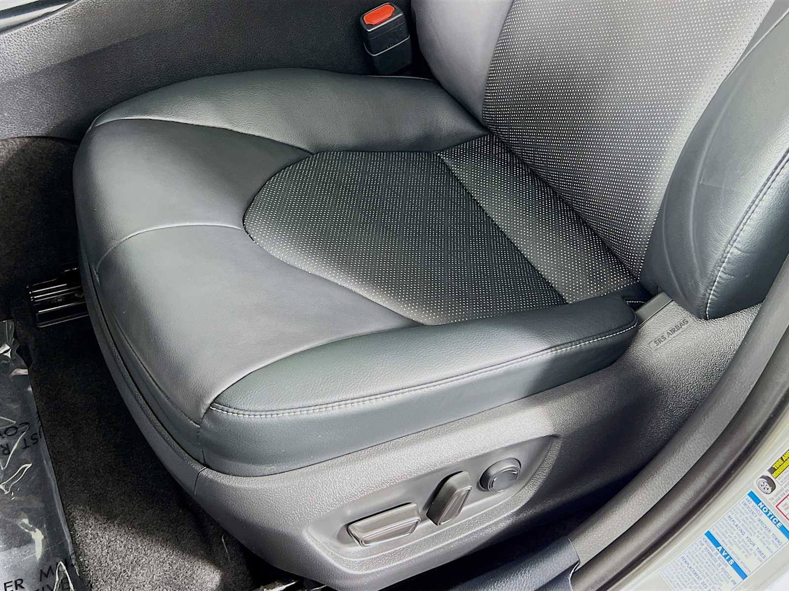 2020 Toyota Camry XSE - Photo 19