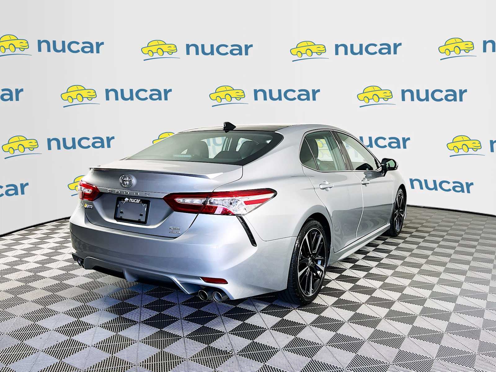 2020 Toyota Camry XSE - Photo 7