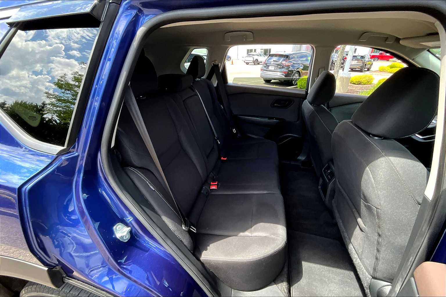 2023 Nissan Rogue S - Photo 16
