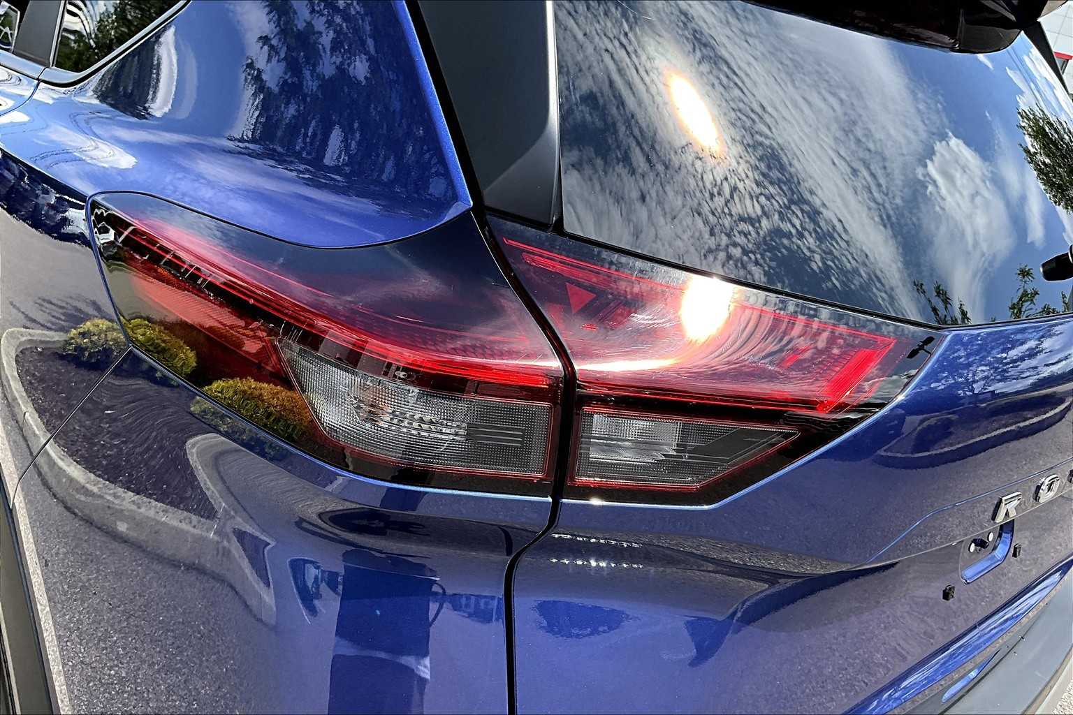 2023 Nissan Rogue S - Photo 32