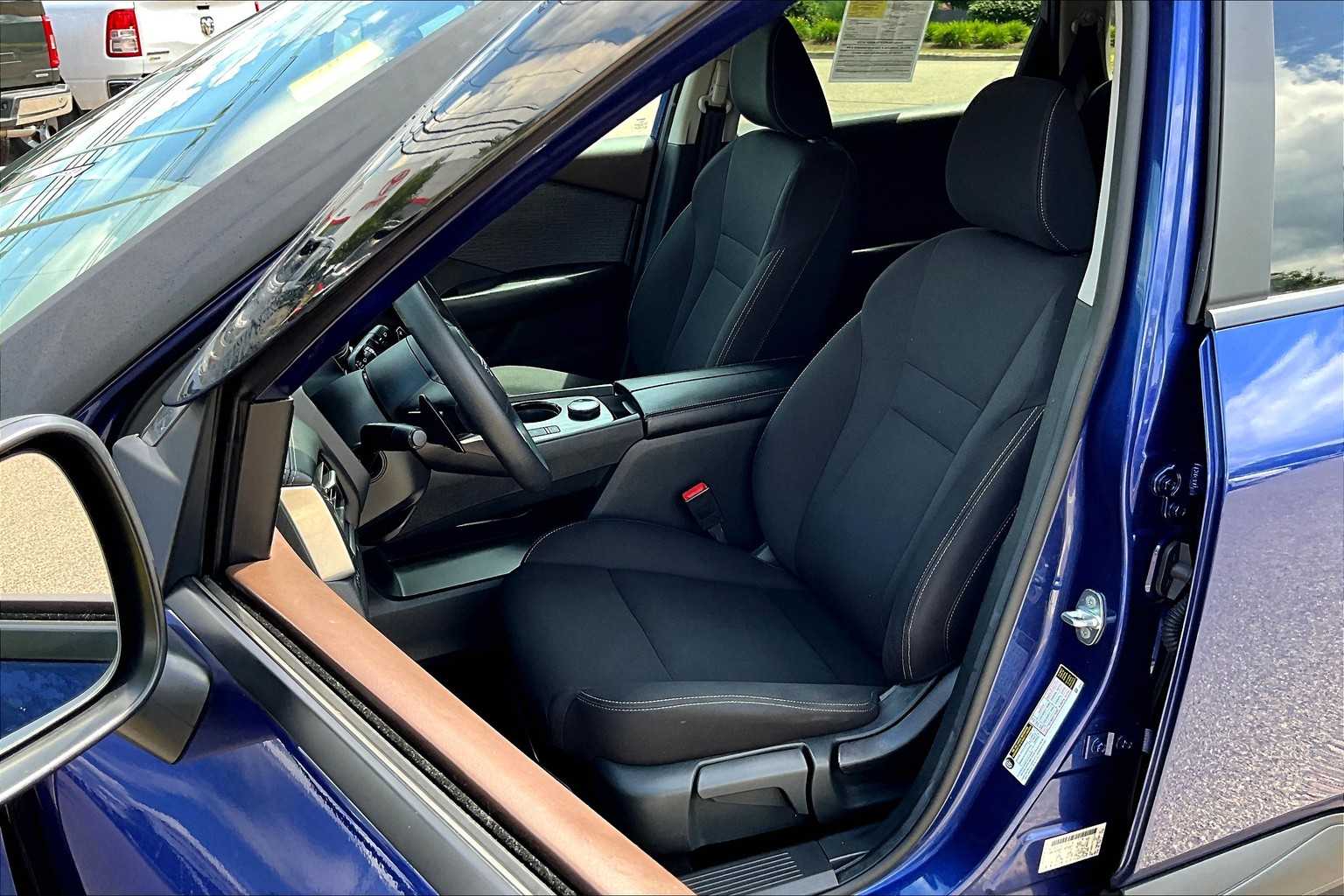 2023 Nissan Rogue S - Photo 10