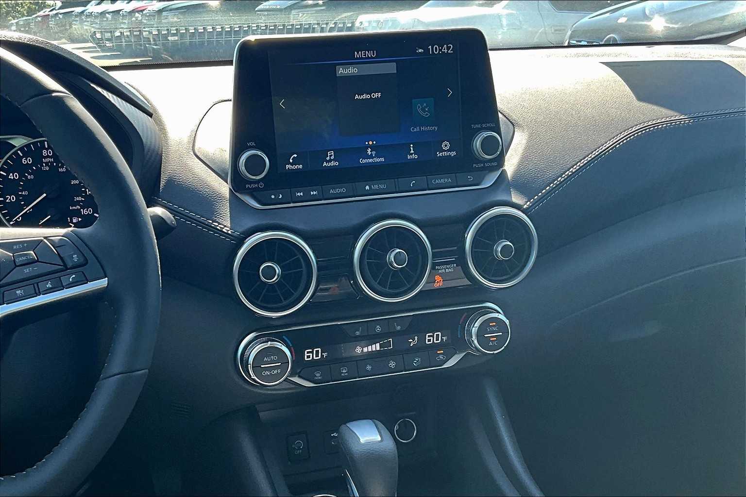 2025 Nissan Sentra SV - Photo 12