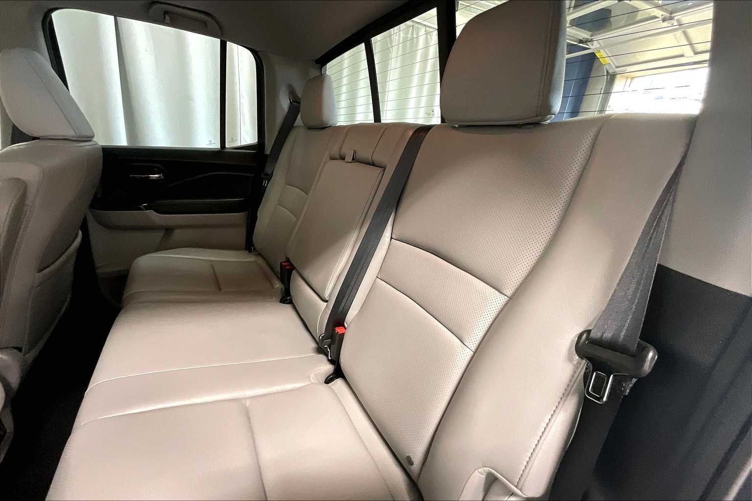 2020 Honda Ridgeline RTL-E - Photo 15
