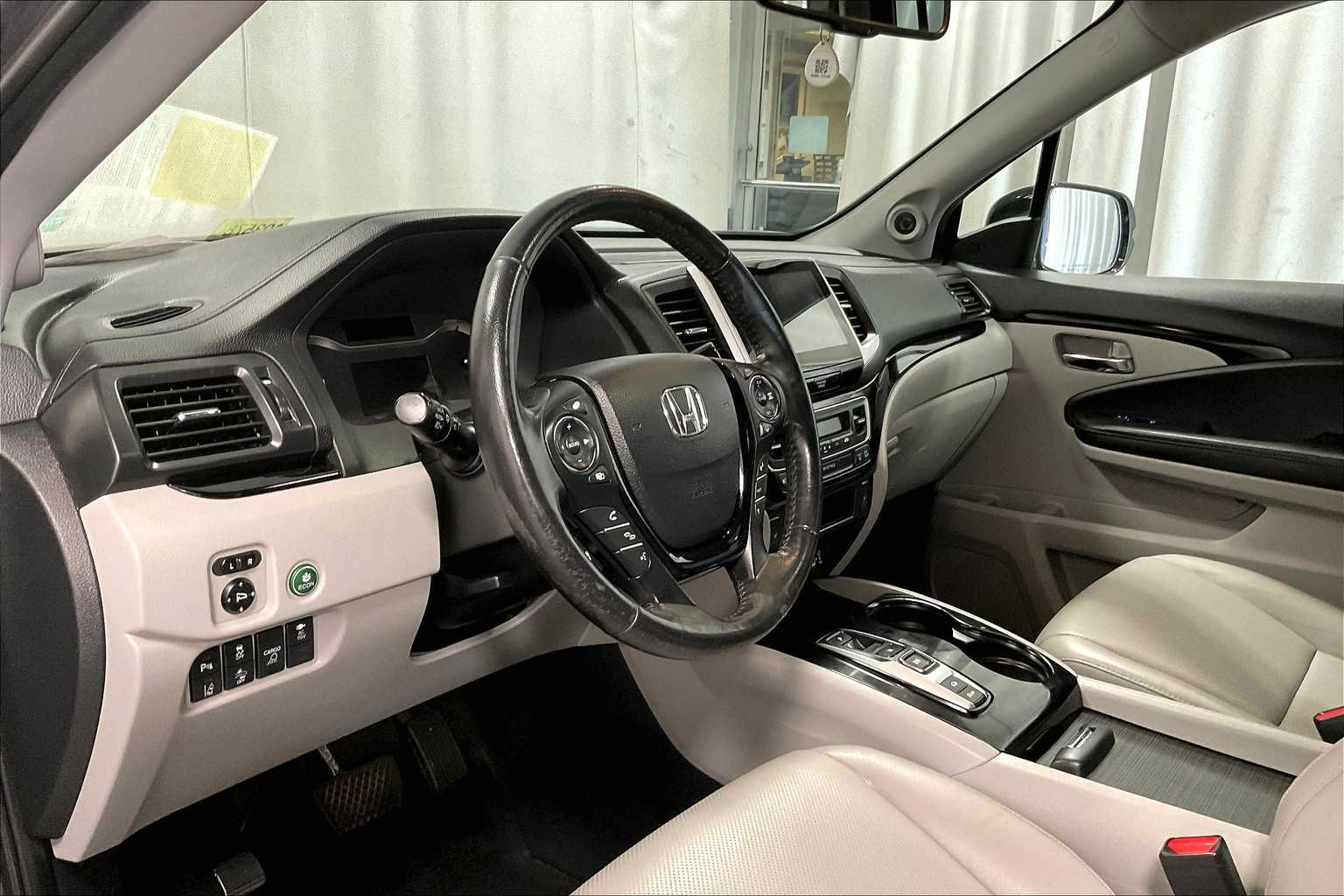 2020 Honda Ridgeline RTL-E - Photo 8